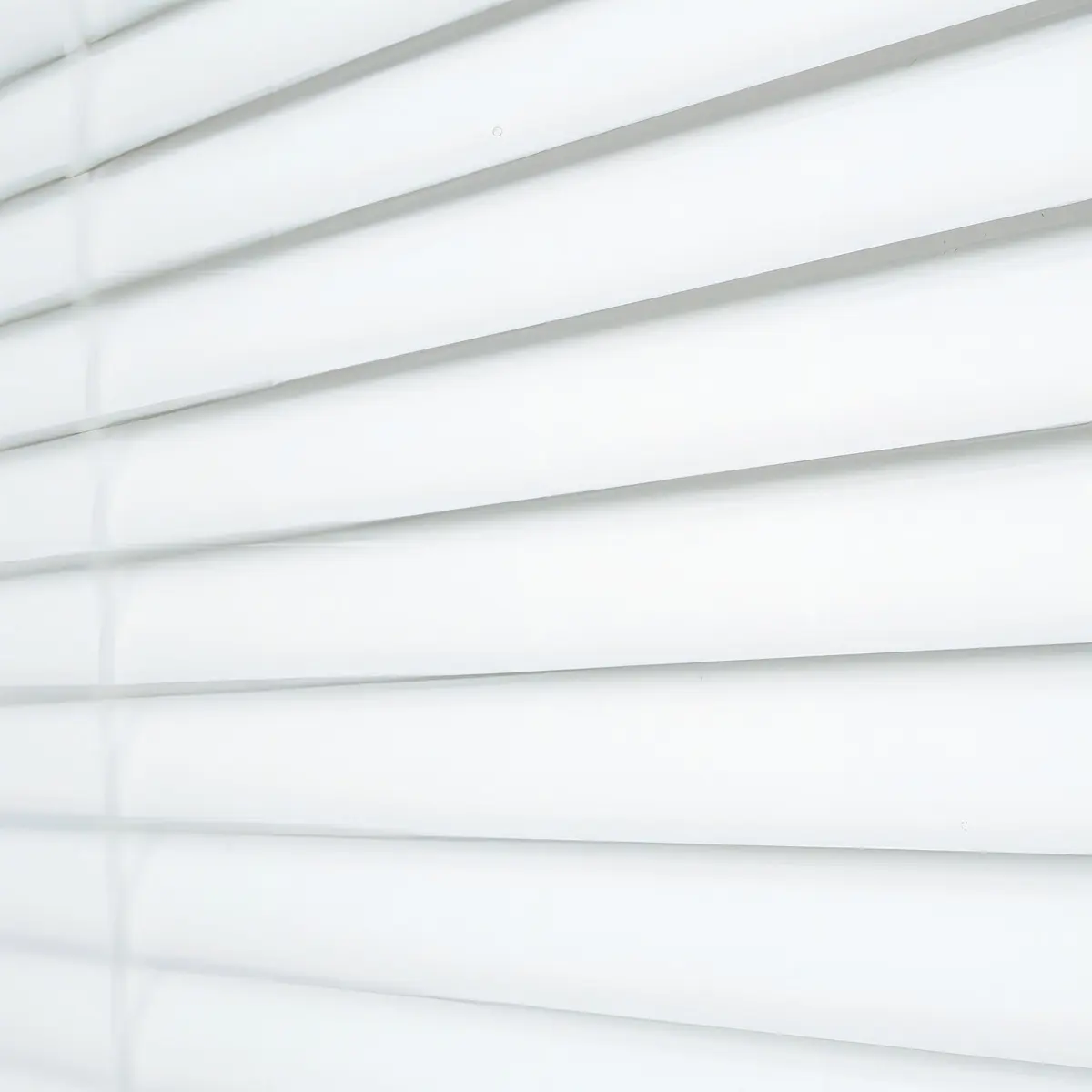 Persiana Horizontal Off Evolux PVC D148033A 25mm 130x120