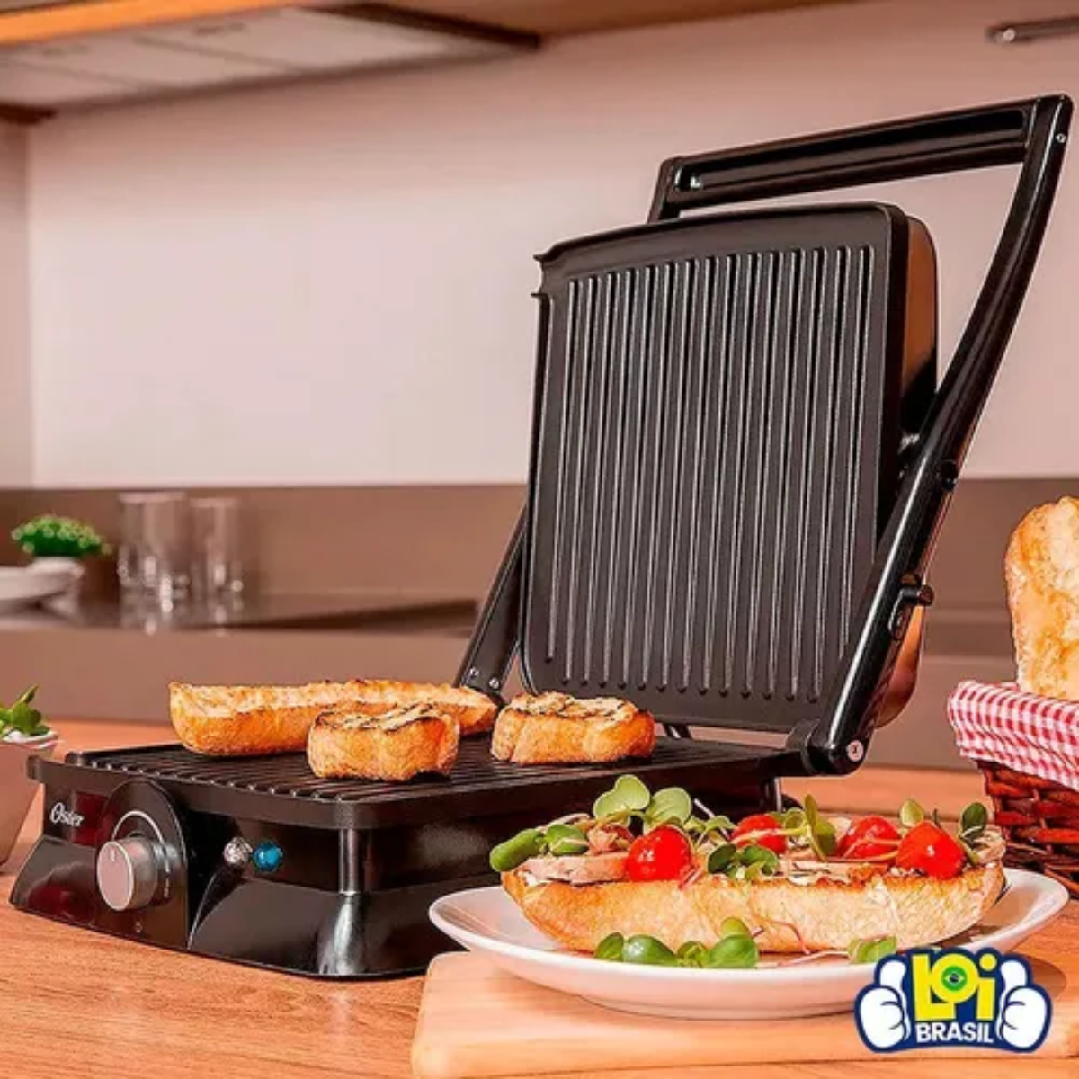 Grill Elétrico Multiuso Oster Ogrl210 2 Em 1 Antiaderente 1200w