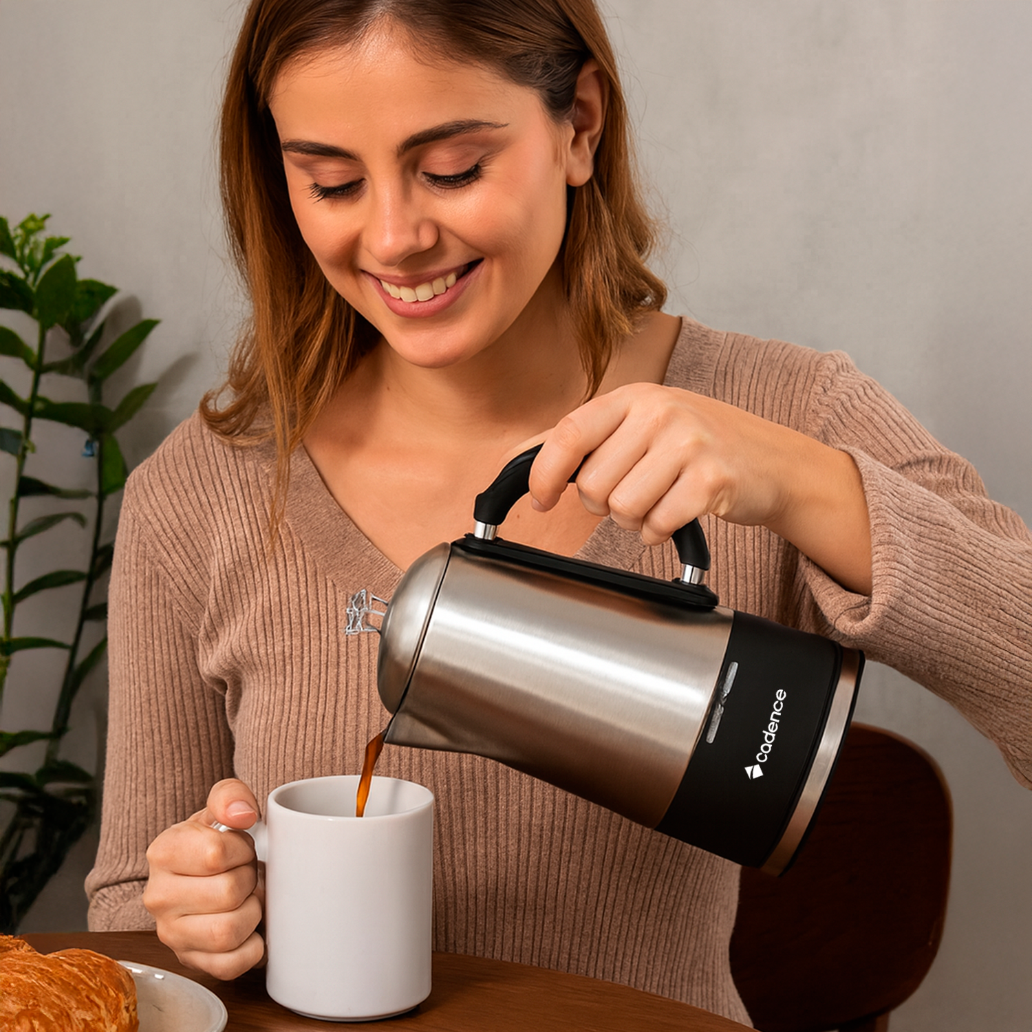 Cafeteira Eletrica Italiana Cadence Caf120 1,5 Litros Inox