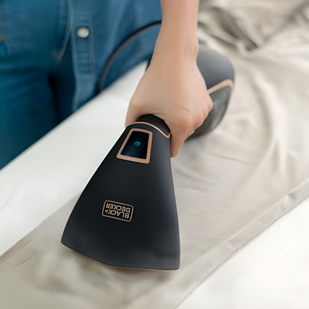 Vaporizador de Roupa Portátil Black+Decker BDV2100-BR 1500W